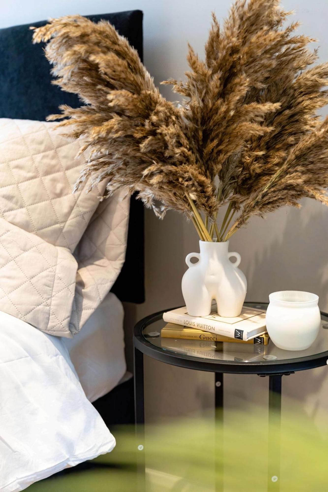 Camden Coach House By Livestay Short Lets & Serviced With Terrace Retreat & Parking Сasa de vacaciones Londres